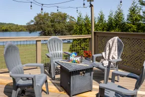 Lakefront Oasis: Big Back Porch, Pool & Hot tub - Image 5