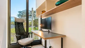 North Ryde 2BR Study, Metro, Parking, Pool - Image 2