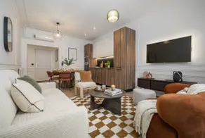 Chic 2BR Suite by Champs-Élysées - Image 2