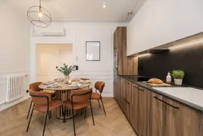 Chic 2BR Suite by Champs-Élysées - Image 3
