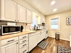 Cozy newly remodeled house. - Image 2