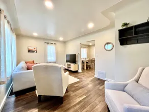 Cozy newly remodeled house. - Image 5