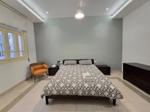 Downtown Living | 1-Bedroom Urban Retreat - No.3 - Image 4