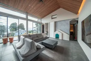 A private inn built for the best time with your dog. Have the best time at the hot springs and private dog run. - Image 4