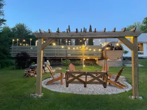 1840 Meredith Farmhouse w/ outdoor Sauna & Pool - Image 2