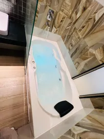 Jacuzi Bliss Studio with Luxurious Dresser Delight - Image 4