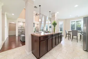 Lavish Richmond Home | 4BR/3.5BA • Movie Suite - Image 5