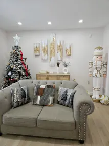 Luxury Wasaga Beach Riverfront Villa Family - Image 3
