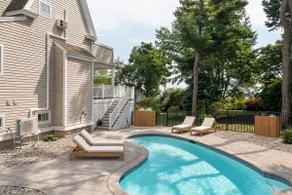 Spacious Cape Neddick Coastal Home ! - Image 2
