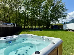 The Owlhead Place - King Beds! Large backyard - Image 2