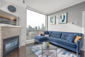Stylish Yaletown Tower Suite - Image 5