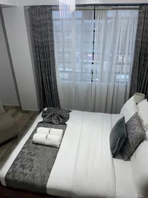 Chic Stay | Bright & Cozy 2 bdrm - Image 3