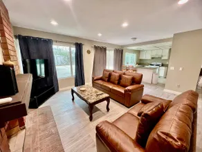 Cozy 4 bedroom villa near Chinese supermarket (Dahua, 168) PIH Medical Building - Image 4