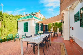 Spectacular Villa on the Beach and 10 min from the Airport - Image 4