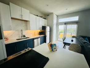 Comfortable Stay Near Downtown & Deep Ellum - Image 4