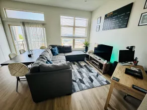 Comfortable Stay Near Downtown & Deep Ellum - Image 2
