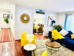 Spacious and warm stay Near/DC/12bed/6bedroom/5Bat - Image 5