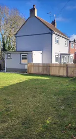 3 Bed Detached House & Hot Tub - Image 3