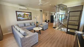 Entire luxury villa - Image 2