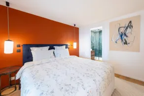 Air-Conditioned Exclusive Lux 3-Bedroom Loft - Image 5