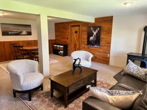 Forest Tree Log Cabin- Middletwn - Image 3