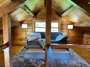 Forest Tree Log Cabin- Middletwn - Image 4