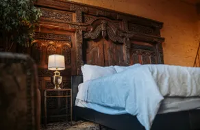Historic loft in Pioneer Square - Image 2