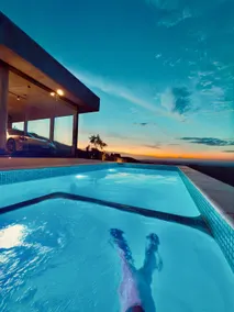 Mountain house with heated pool! - Image 2