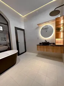 Oman's Unique Bali Chalet - Image 4
