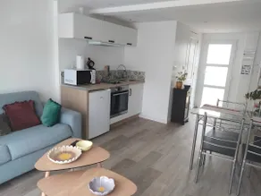 Nice duplex in central Brest - Image 5