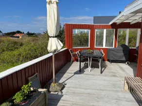 Small, older, cozy cottage near the beach - Image 5