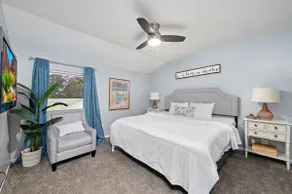 KC-Area Stay | Near Lakes & Trails • Fast Wi-Fi - Image 5