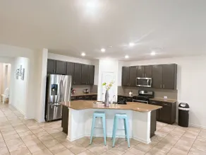 Spacious Cozy House in Richmond w/4BR 2Bath - Image 5