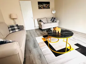 Modern 1-Bed Flat Near Northampton General Hopital Town Centre & M1 - Image 5