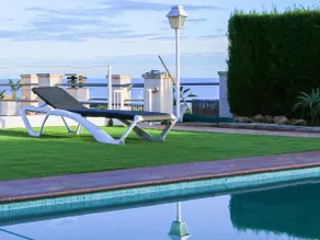 House with a private pool - Image 2