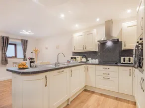3 Bed in Keswick oc-sz227 - Image 5