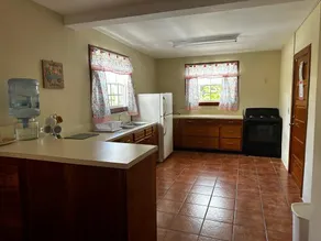 Nona’s Place Belize City Upstairs Unit - Image 2