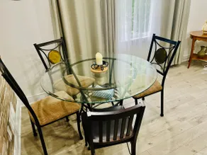 Main floor privet Villa, Subway line - Image 4