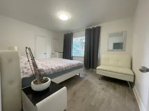 Main floor privet Villa, Subway line - Image 5