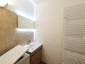 2* apartment, quiet and close to the city center. - Image 4