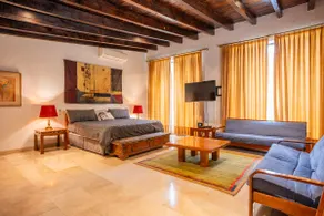 Magical villa in Tepoztlán with pool, jacuzzi and paddle tennis - Image 3