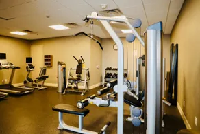 Farmhouse 1BR | World Cup | Parking Included - Image 5