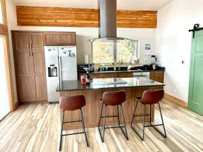 Studio with a View, Walking Distance to Downtown - Image 5