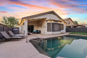 Sunny Poolside Golf Haven Heated Pool 4Bed 2Bath - Image 2