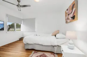 Sal’s Coastal Cottage - Image 2