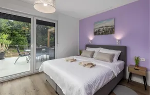 3 Bedroom Beautiful Home In Seliste Dreznicko - Image 5