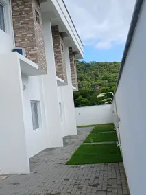 Residential La Isla Sobrado 2 - Image 4