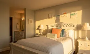 Sunrise at the Beach - 2BR Apt with Scenic Views - Image 5