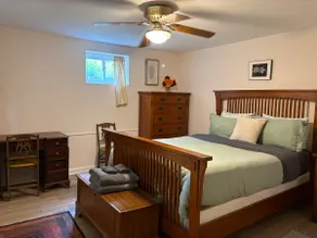 Large Apartment Sleeps 4-6 * Walk to Metro, Shops - Image 3