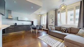 Apartment with jacuzzi in the heart of the Skyscrapers - Image 3
